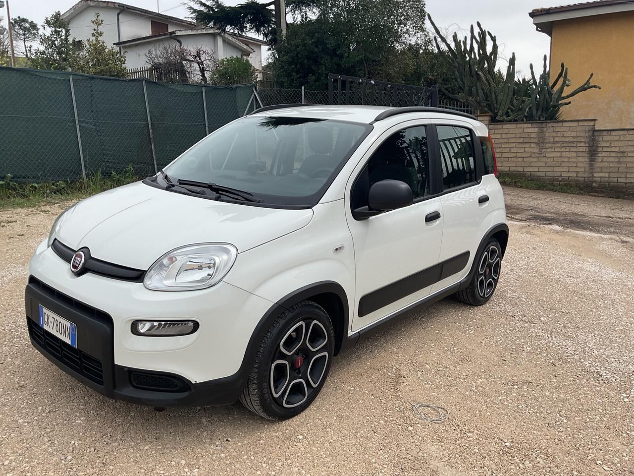 Fiat Panda 1.0 FireFly S&S Hybrid City Cross