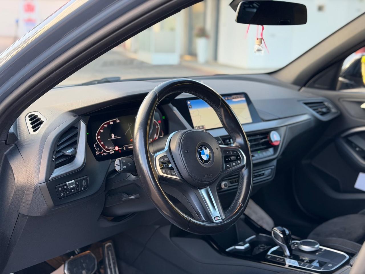 BMW 116D M SPORT LAUNCH EDITION