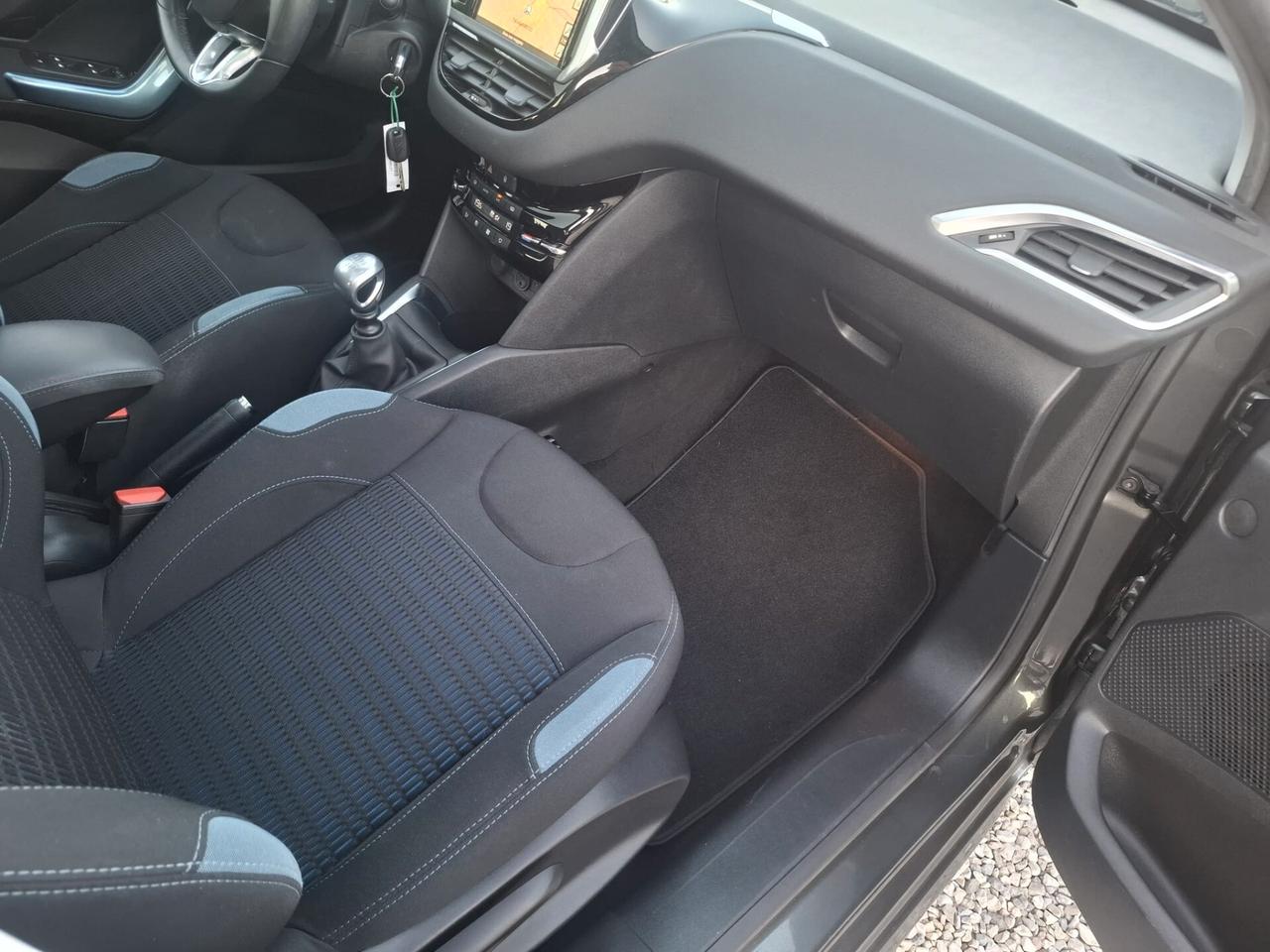 Peugeot 208 1.6 e-HDi 115 CV Stop&Start 5 porte Allure