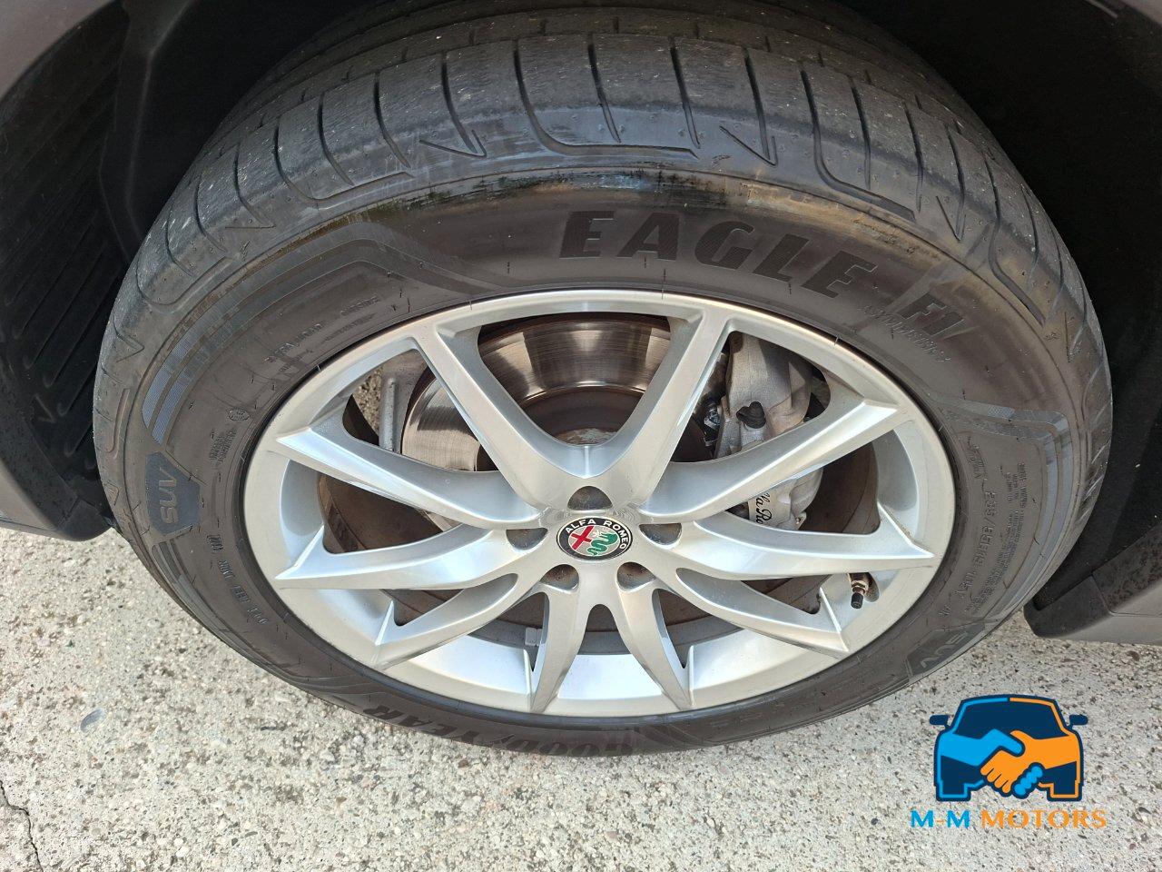 Alfa Romeo Stelvio 2.2 t Super Q4 190cv cinghia nuova