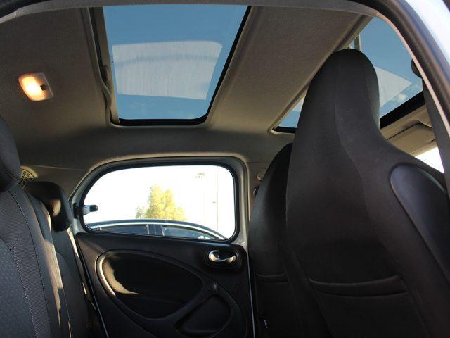 SMART ForFour EQ Pulse