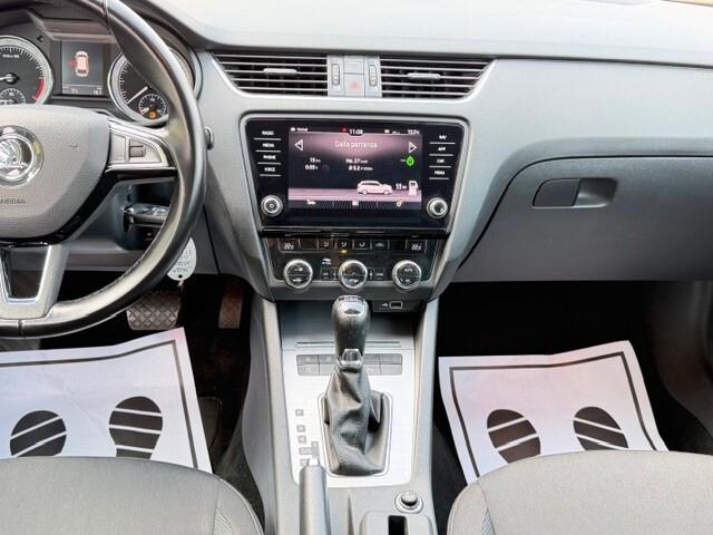 Skoda Octavia 1.6 TDI CR 115 CV DSG Wagon Executive