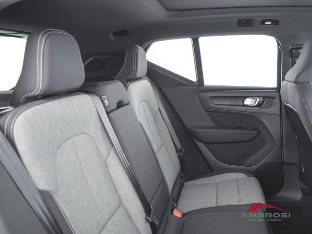 VOLVO XC40 B3 Mild hybrid Benzina Plus Dark