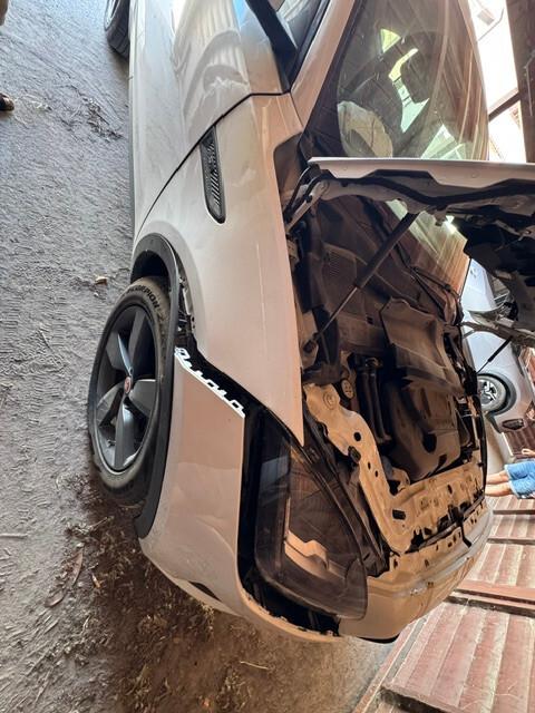 Jaguar E-Pace 2.0D 150 CV AWD aut. R-Dynamic S-INCIDENTATA!!!