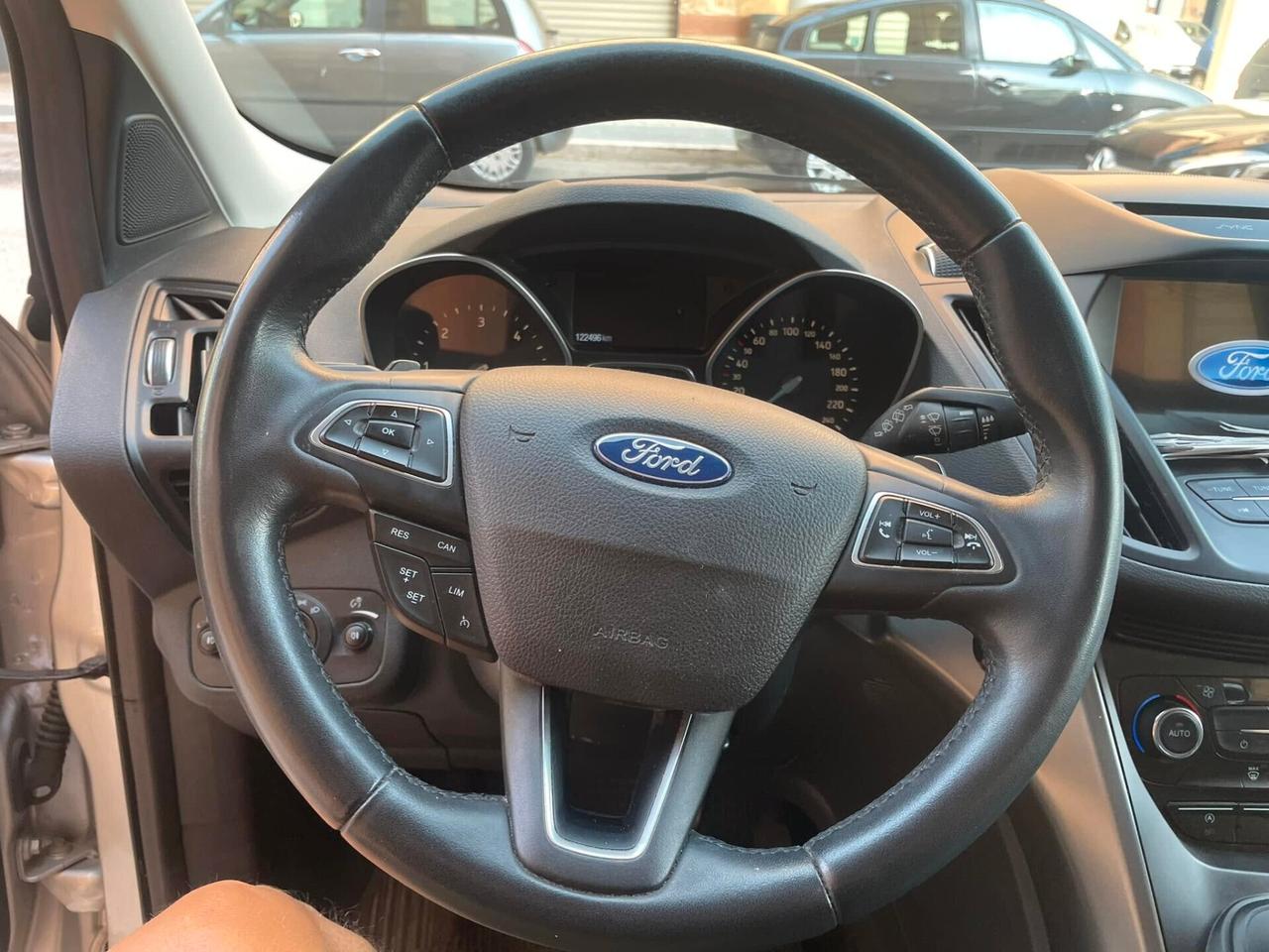 Ford Kuga 2.0 TDCI 120 CV S&S 2WD Powershift TITANIUM