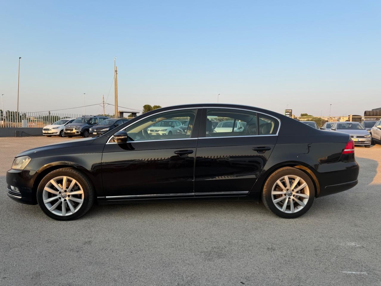 VOLKSWAGEN PASSAT 2.0 TDI DSG 140 BERLINA FULL