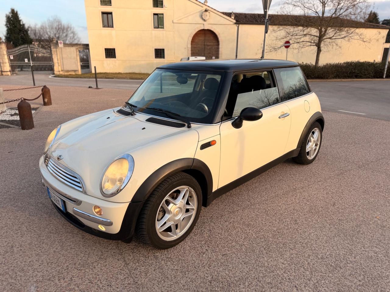 Mini 1.6 16V One neopatentati km177mila