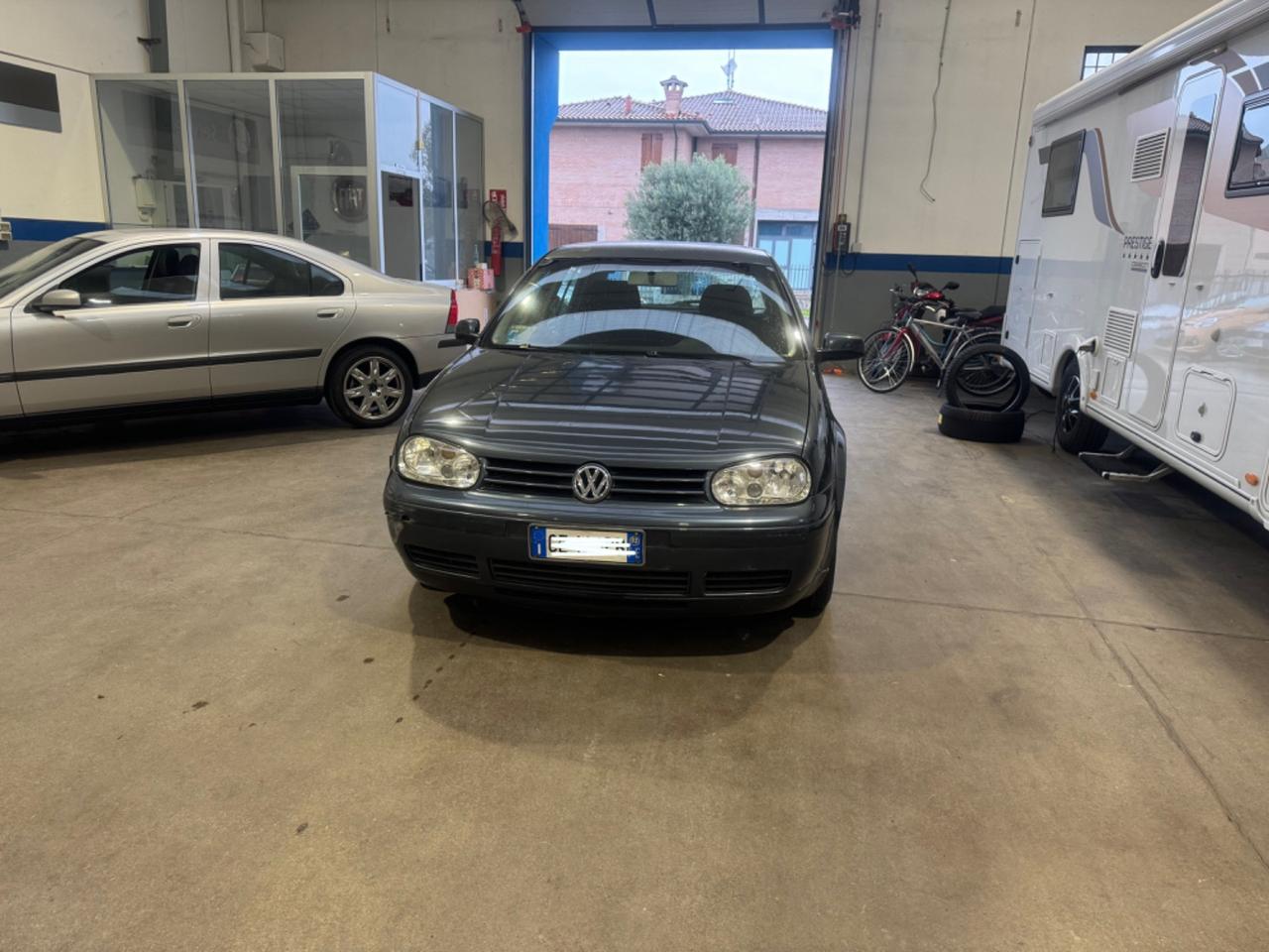 Volkswagen Golf 1.6 16V cat 5p. Highline Plus