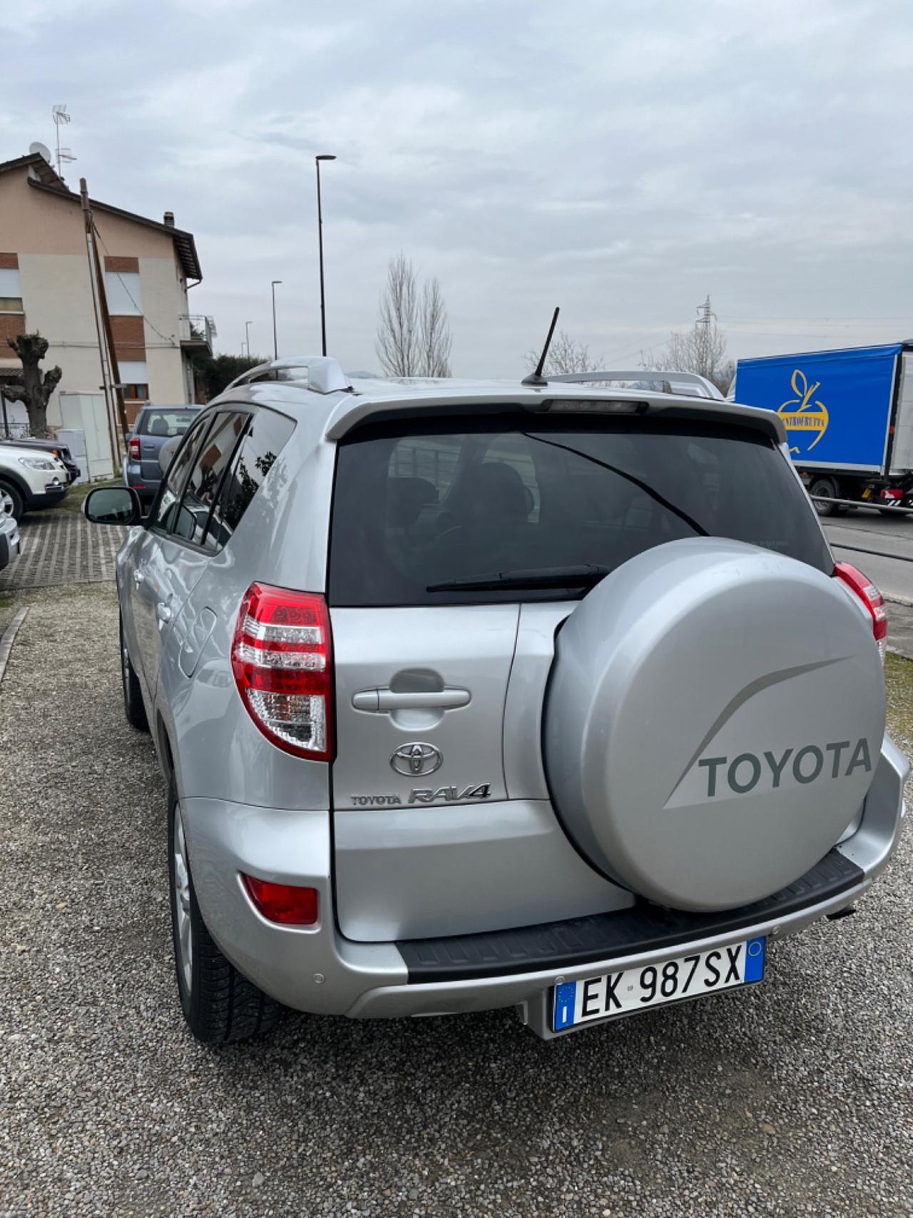 Toyota RAV 4 RAV4 2.2 D-4D 150 CV DPF Exclusive