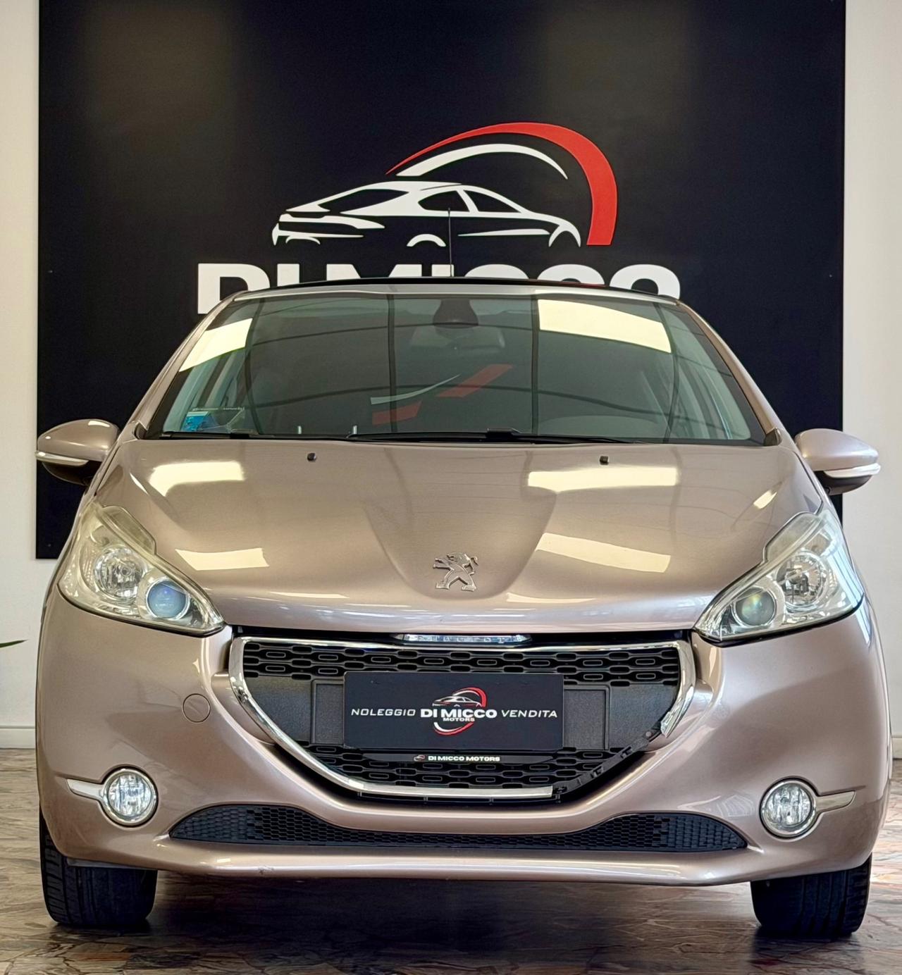Peugeot 208 1.4 HDi 68 CV 5 porte Allure