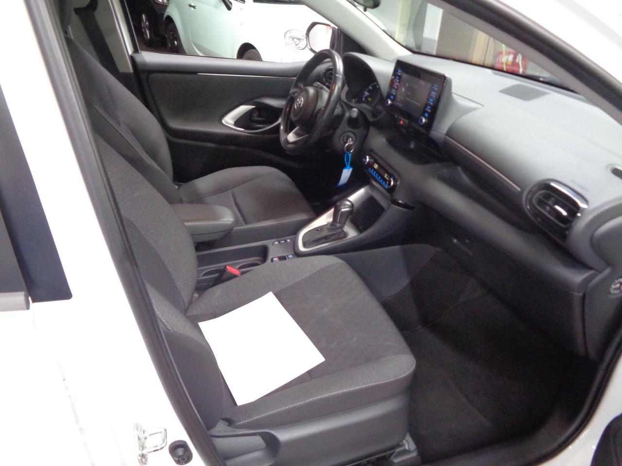 Toyota Yaris 1.5 Hybrid 5 porte Business NEO PATENTATI