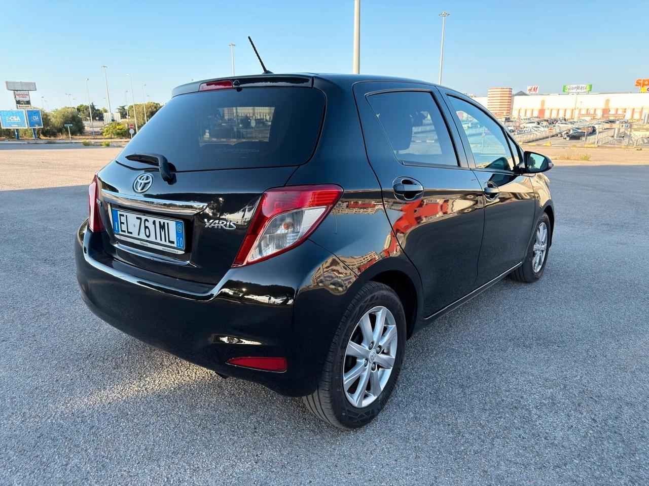 Toyota Yaris 1.4 D-4D 5 porte Lounge