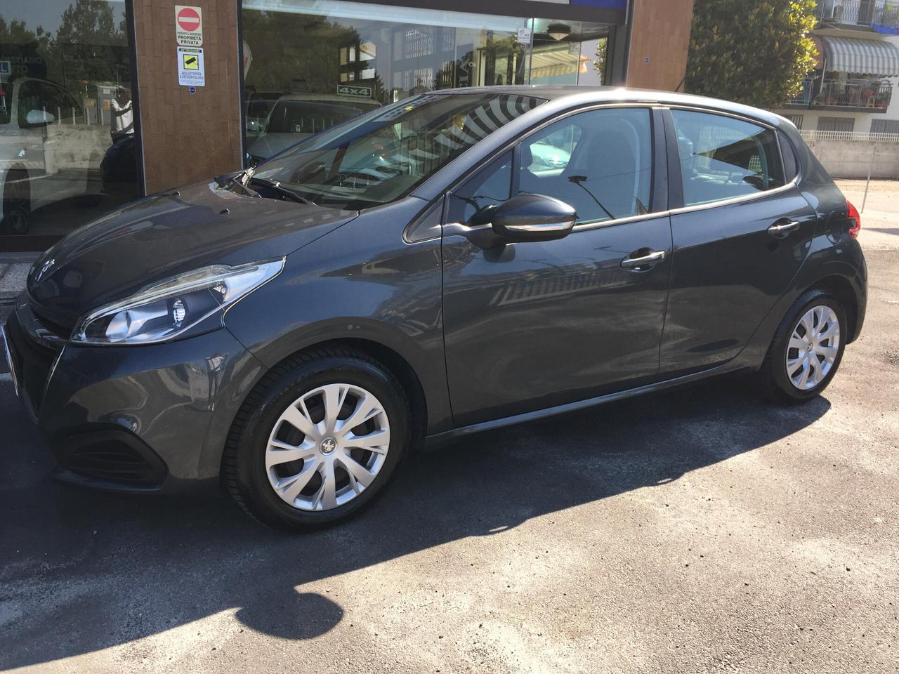 Peugeot 208 PureTech 82 5 porte Active x NEOPATENTATI