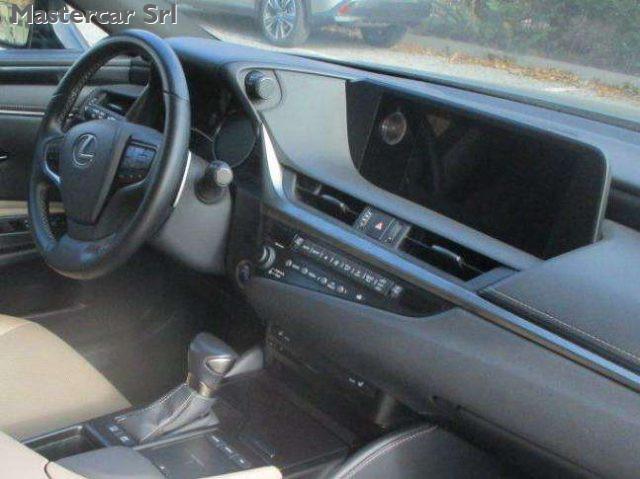 LEXUS ES 300 ES 300h 2.5 Business cvt - GB905WX