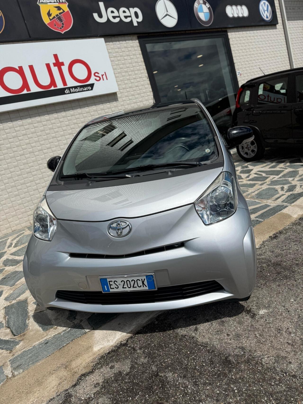 Toyota iQ 1.0 CVT Lounge