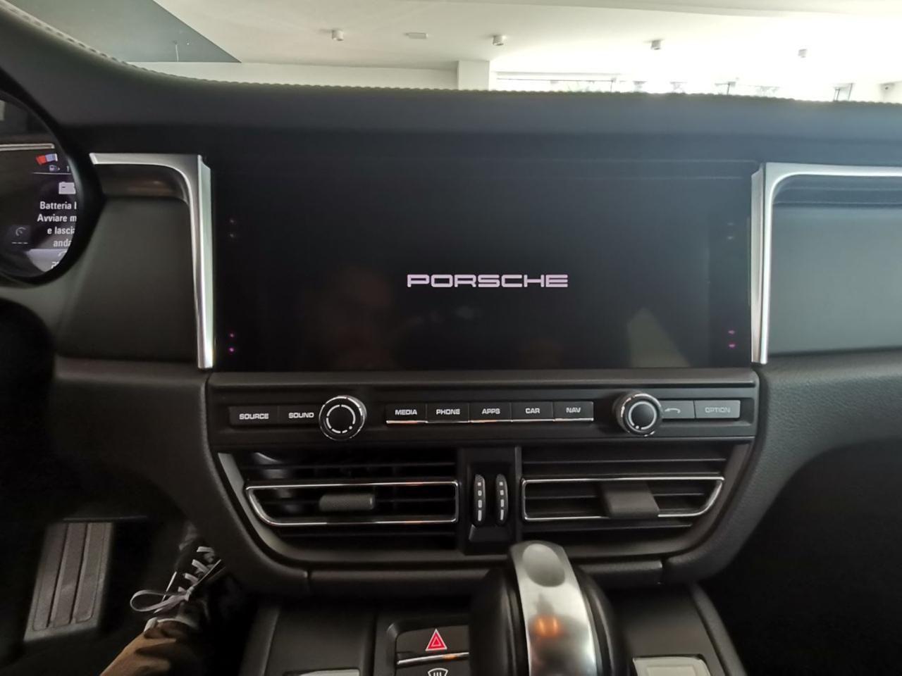 Porsche Macan 2.0 PDK