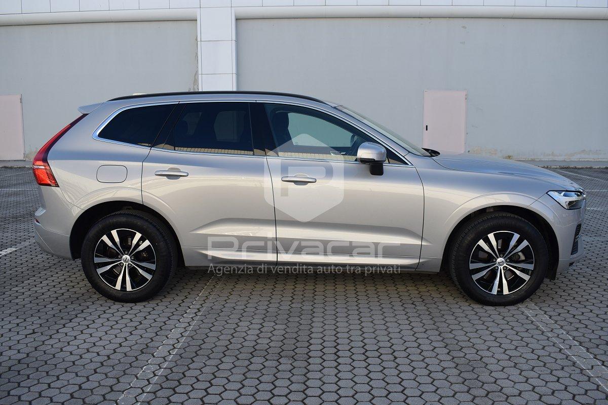 VOLVO XC60 B4 (d) Geartronic Momentum Pro