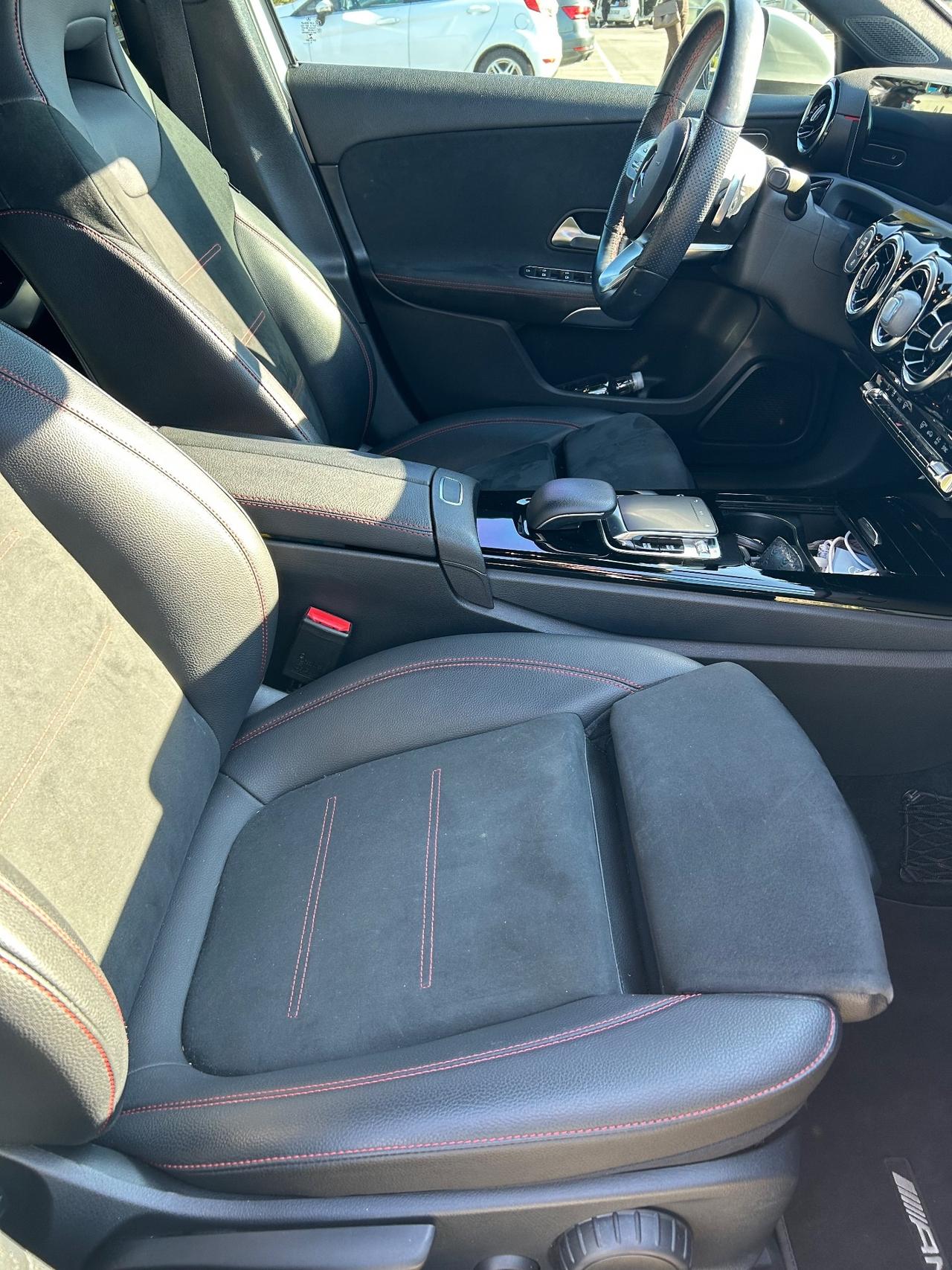 Mercedes-benz A 200d Premium Plus AMG