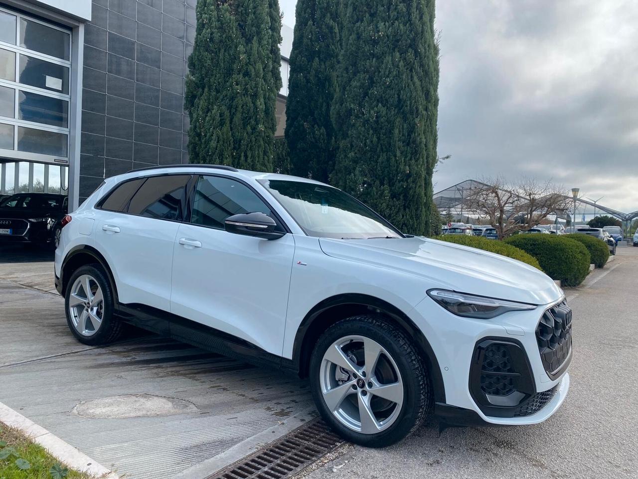 Audi Q5 40 TDI 204 CV quattro Stronic Sline