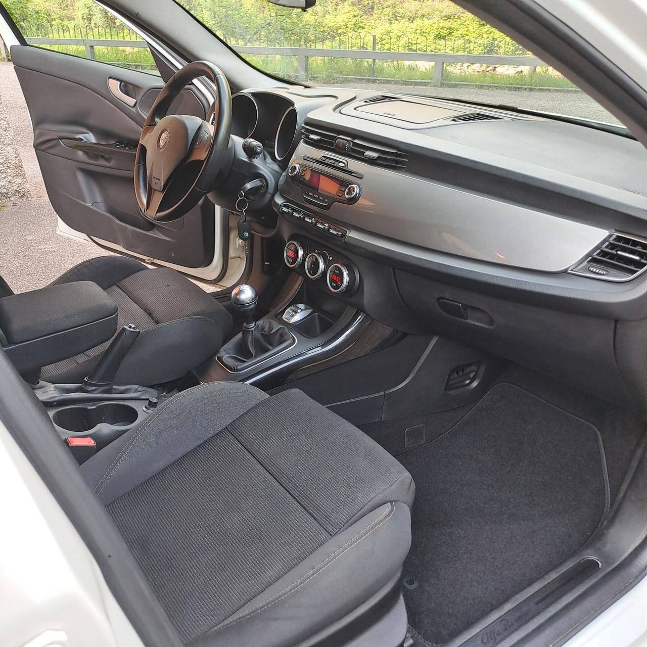 Alfa Giulietta 1.6 Jtd KM REALI