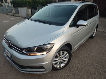 VOLKSWAGEN TOURAN 2018 DIESEL 7POSTI EURO6 POCHI KM NUOVA