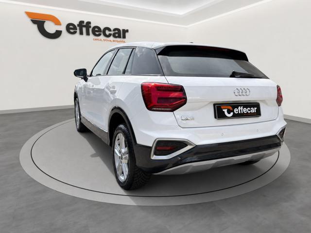 AUDI Q2 35 TFSI Business Advanced