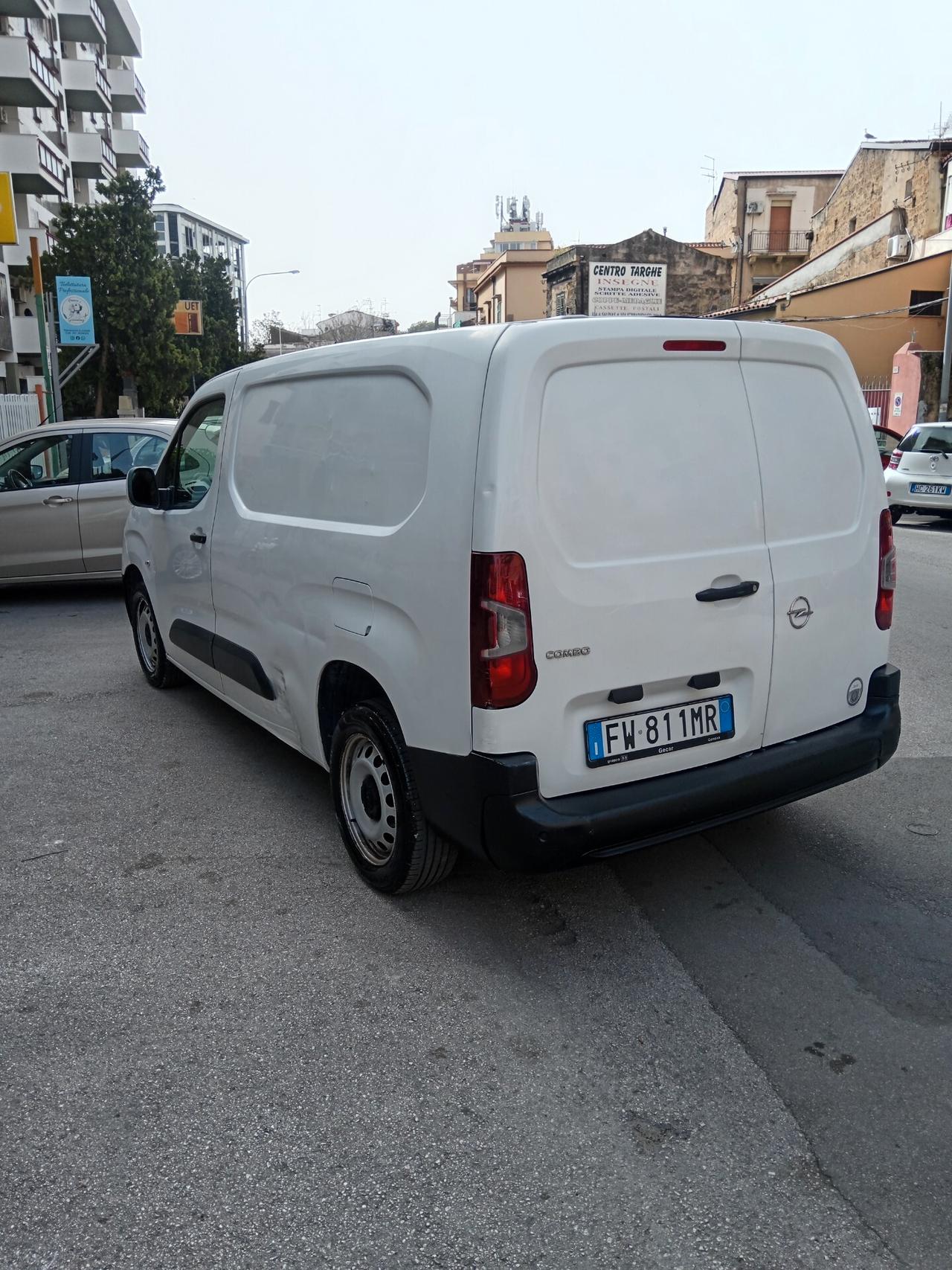 Opel Combo Cargo 1.6 Diesel PC 1000kg