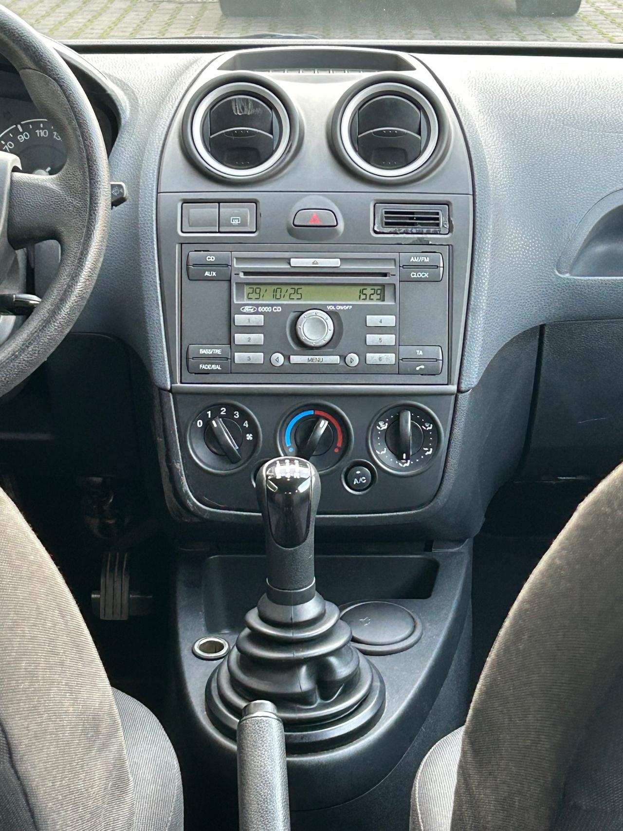 Ford Fiesta 1.4 TDCi 3p. Ghia Neopatentati