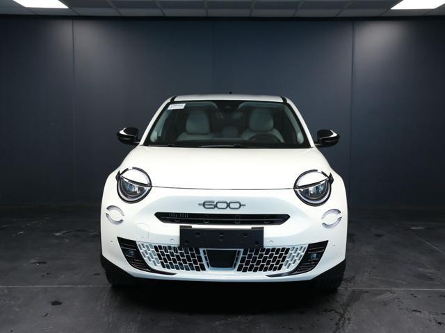 FIAT 600 Hybrid 100 CV DCT MHEV La Prima