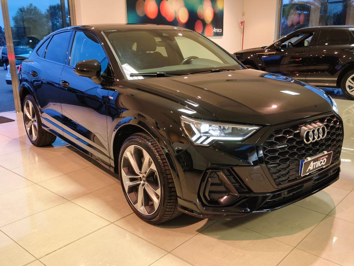 AUDI Q3 Sportback SPB 40 TDI Identity Black S-line