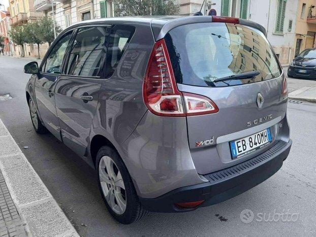 RENAULT Scenic X-Mod 1.5 dCi 110CV NAVI