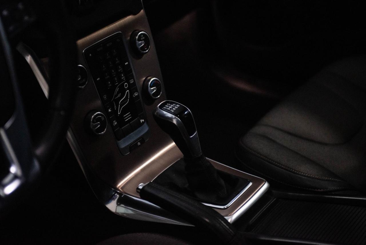 Volvo V40 D2 'eco' Geartronic Momentum