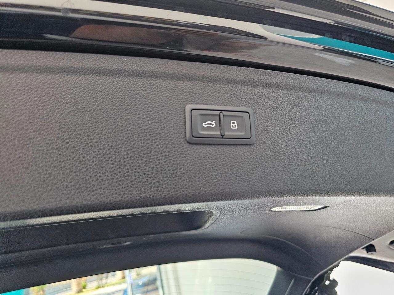 AUDI Q5 2.0 TDI 204CV QUATTRO 3 S-LINE BLAK EDITION