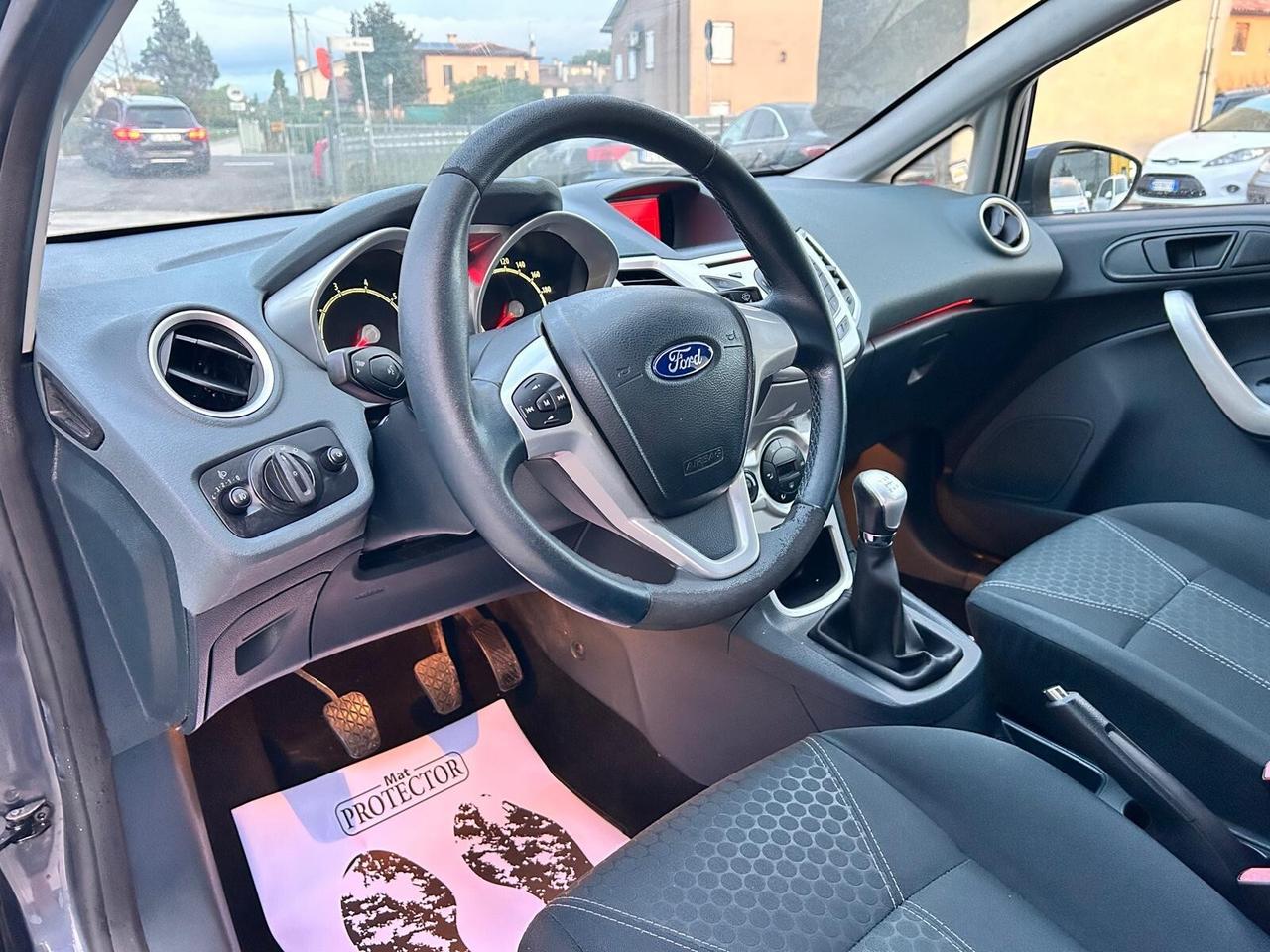 FORD FIESTA 1.2 82CV TITANIUM UNICO PROPRIETARIO
