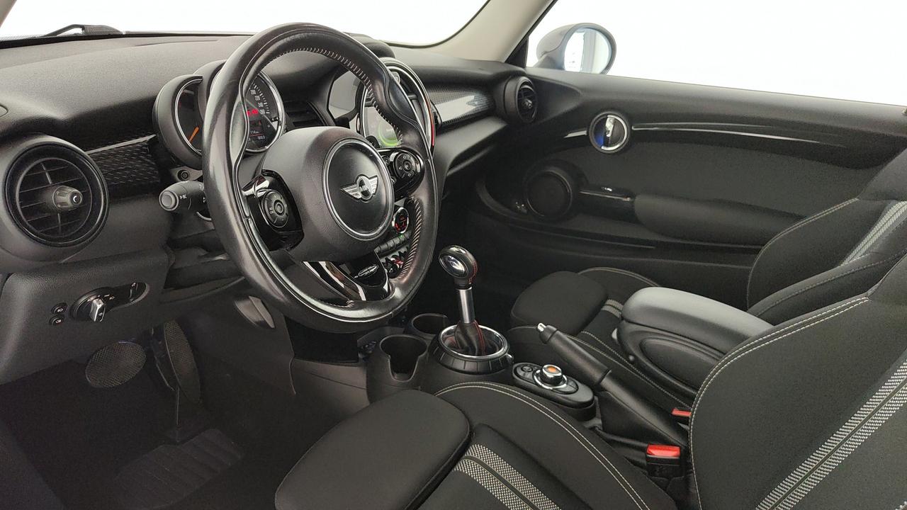 MINI Mini IV F55-F56 2014 - Mini 2.0 Cooper SD Hype 3p auto