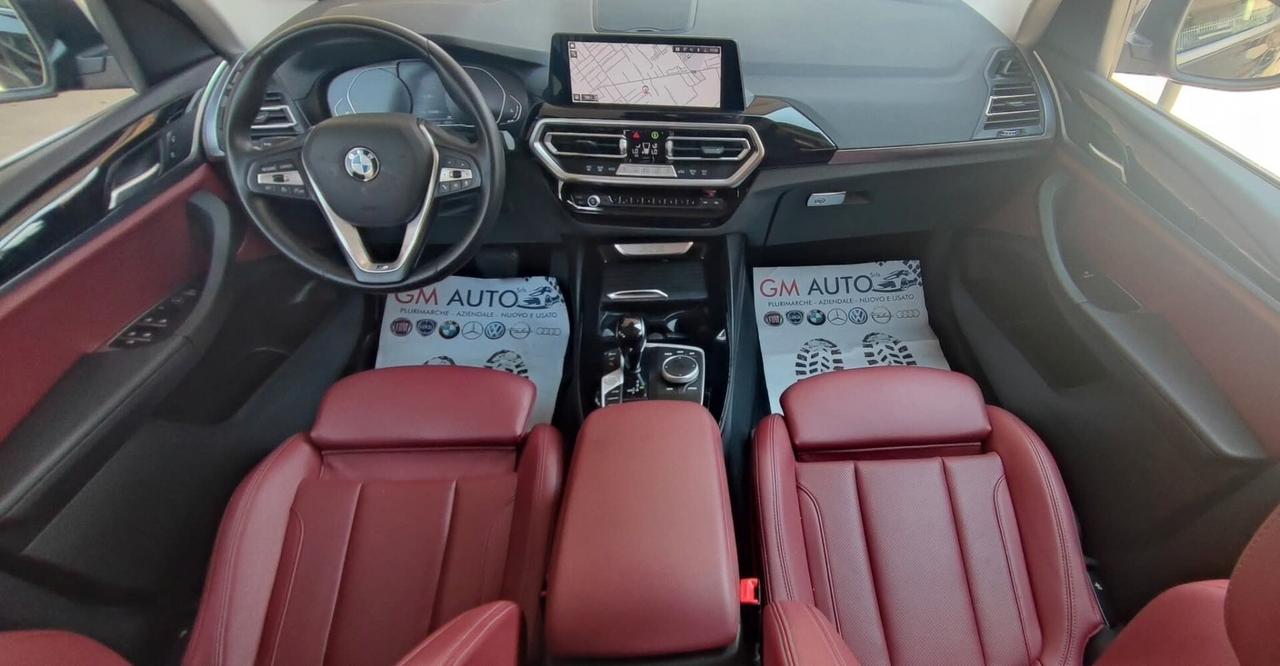 BMW X3 con telecamere perimetrali 2022