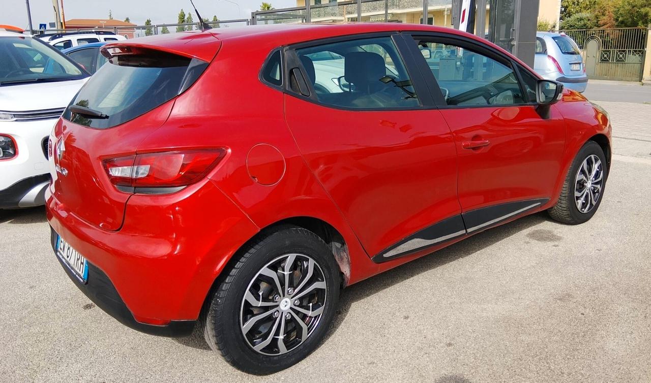 Renault Clio 1.2 100K KM!