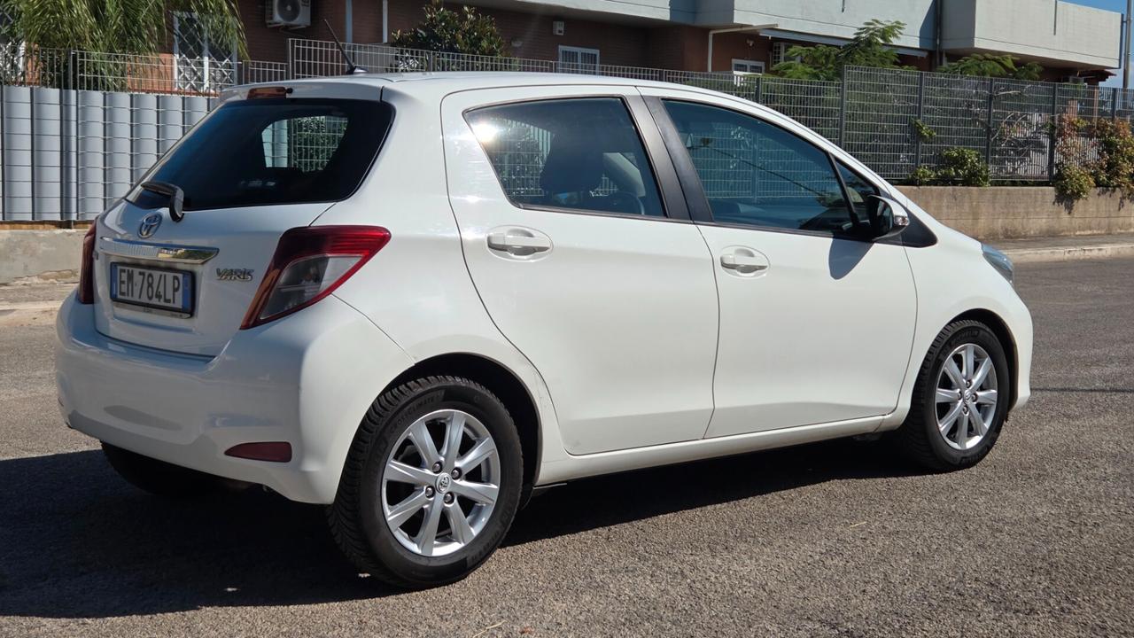 Toyota Yaris 1.4 D-4D 5 porte Lounge