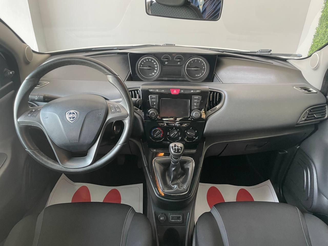 Lancia Ypsilon GPL - Uniproprietario