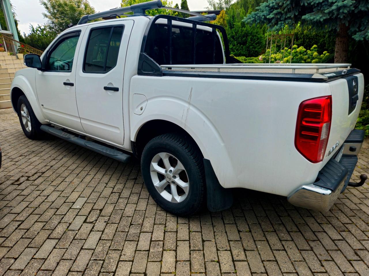 Nissan Navara 3.0 dCi 4 porte Double Cab LE V6