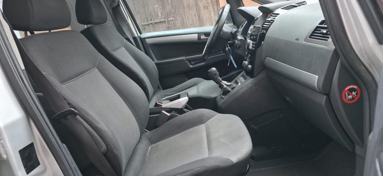 Opel zafira 1.6 benzina con metano neop