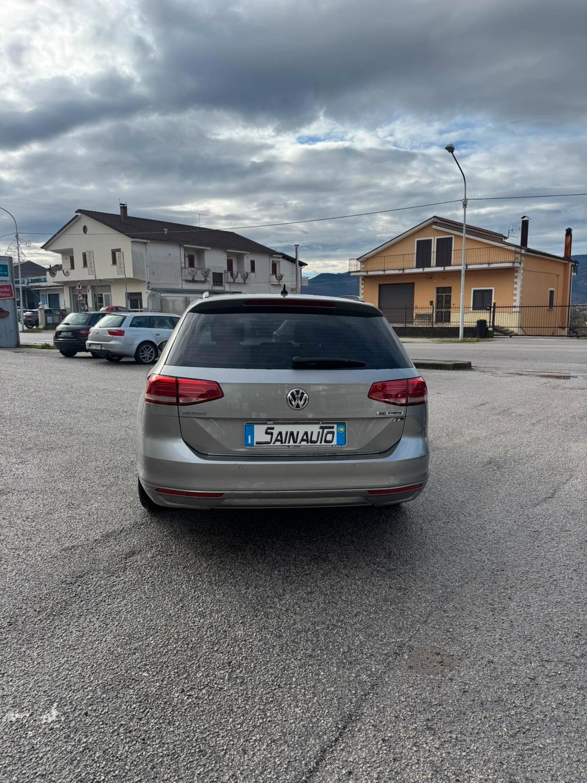 Volkswagen Passat Variant 1.6 TDI DSG Garanzia