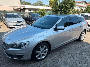 Volvo V60 D3 Momentum*EURO6*CERCHI