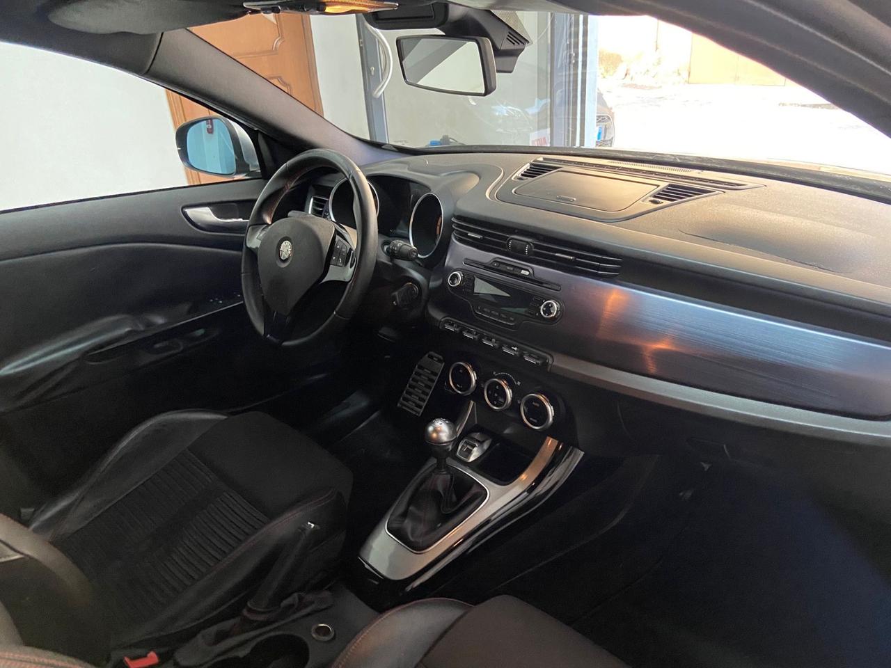 Alfa Romeo Giulietta 2.0 JTDm-2 140 CV Exclusive