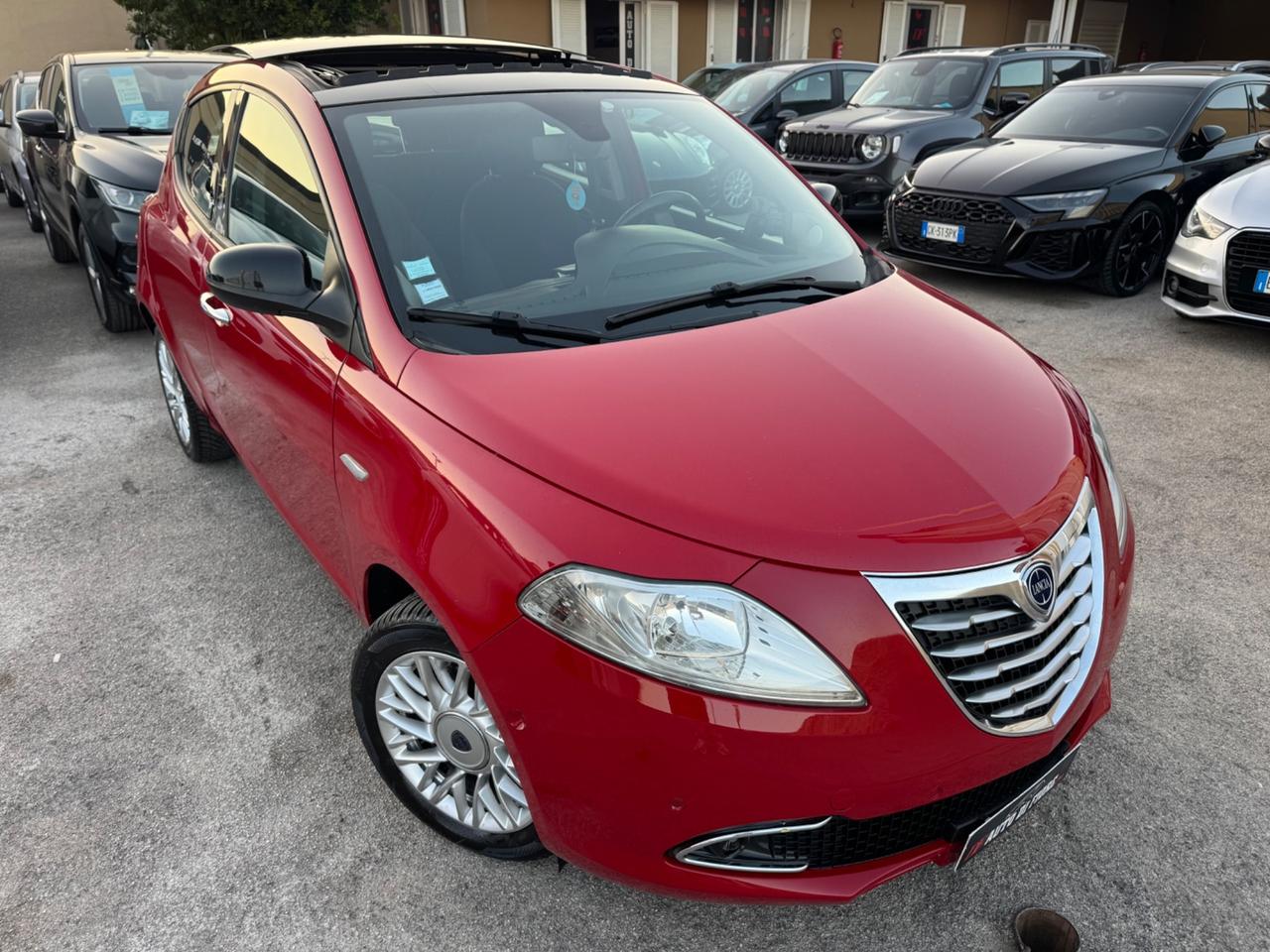 Lancia Ypsilon 1.3 MJT 95CV Platinum TETTO