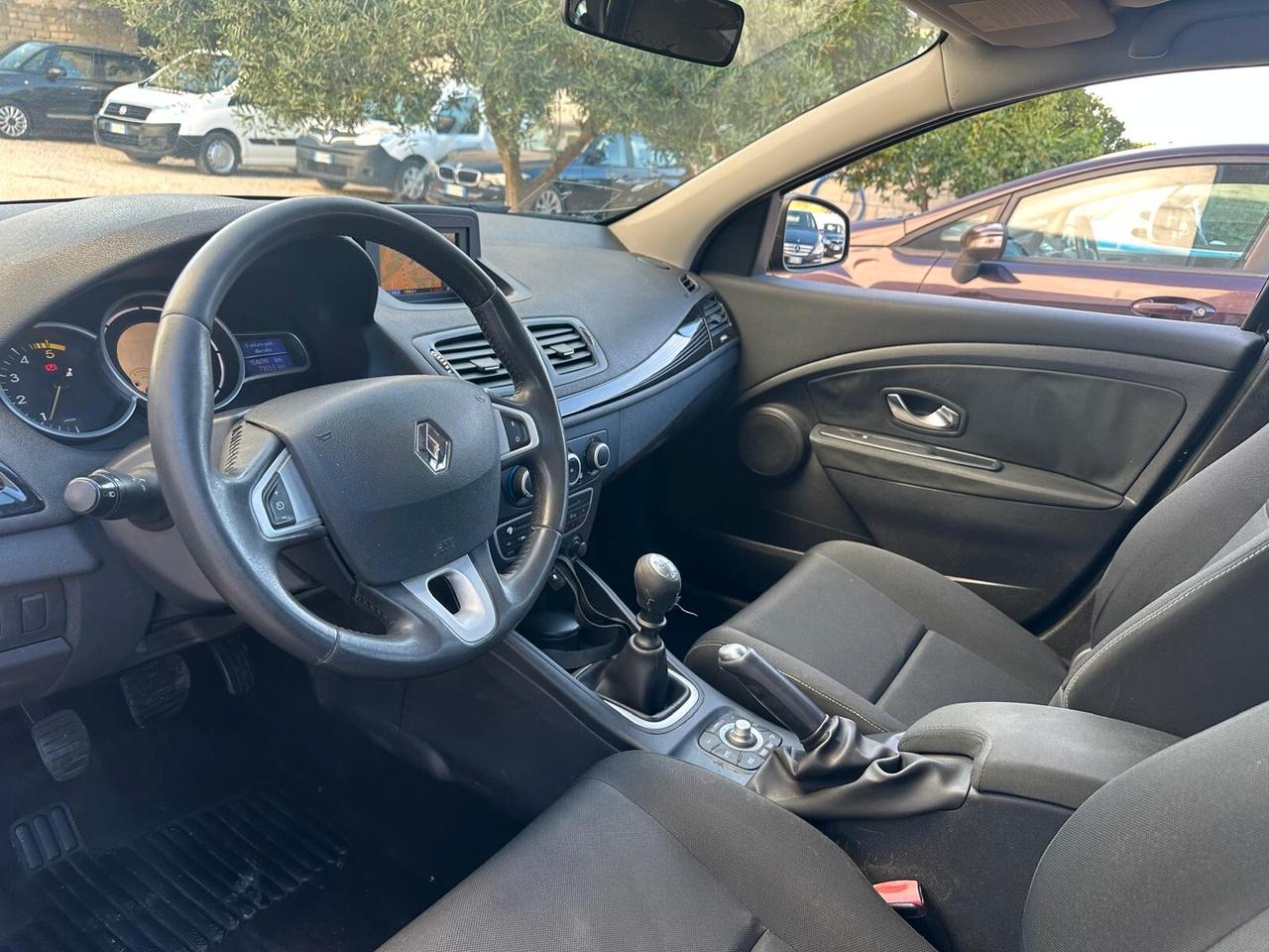 Renault Mégane 1.5 dCi 110CV SporTour GT Line-10/2011
