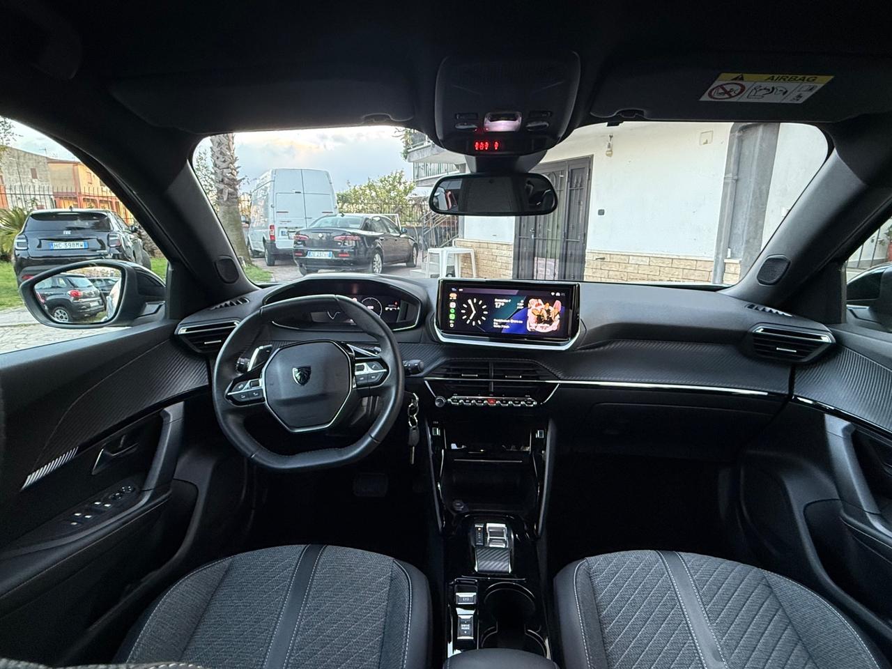 Peugeot 2008 BlueHDi 130 S&S EAT8 Allure