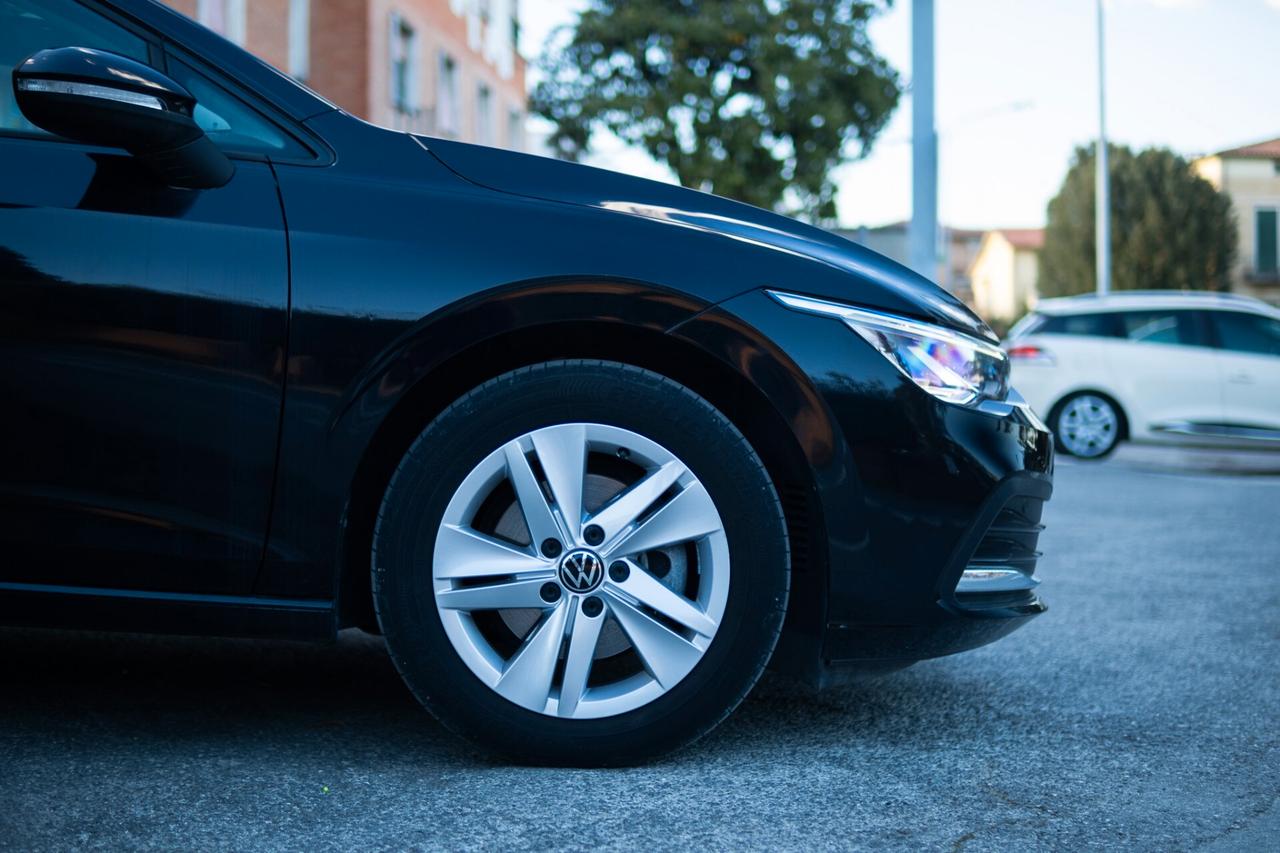Volkswagen Golf 1.0 TSI EVO Life