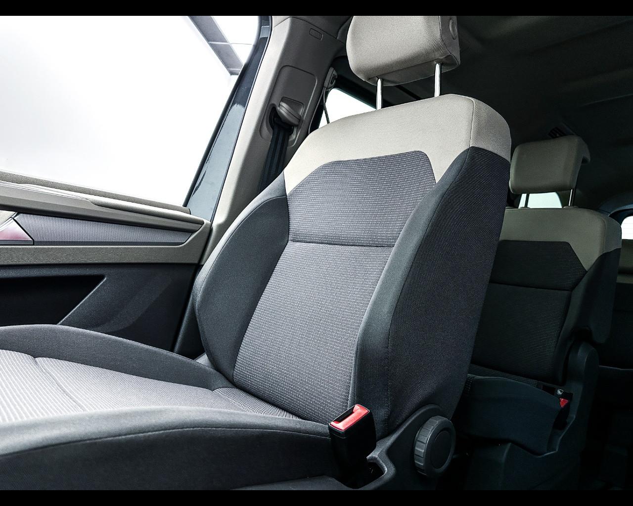 VOLKSWAGEN Multivan 7ª '21-> - Multivan 2.0 TDI 150CV DSG Space