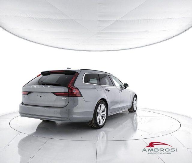 VOLVO V90 CORE B4 Mild Hybrid